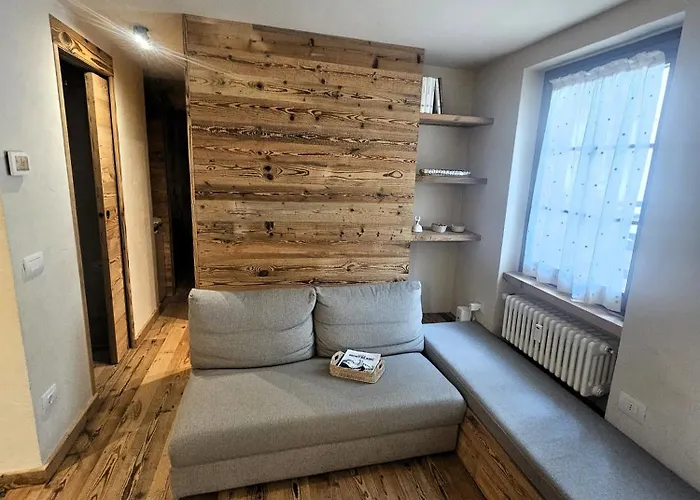 Maison Les Amis Du Bois * Κουρμαγιέρ